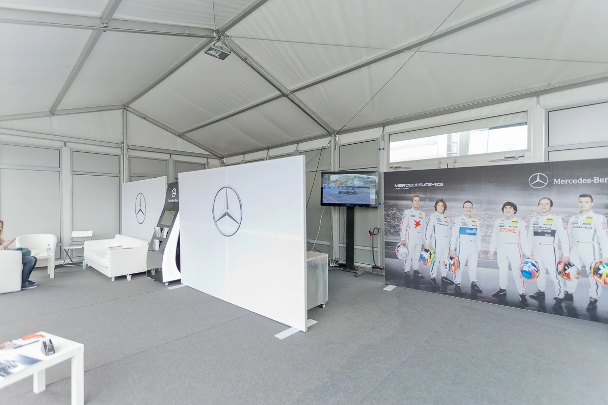 Классические конструкции PARTY TENT для Mercedes-Benz вид внутри