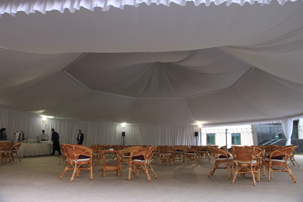 Классические конструкции POLYGONAL TENT для свадьбы
