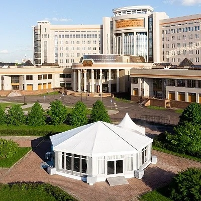 Классические павильоны POLYGONAL TENT для презентаций
