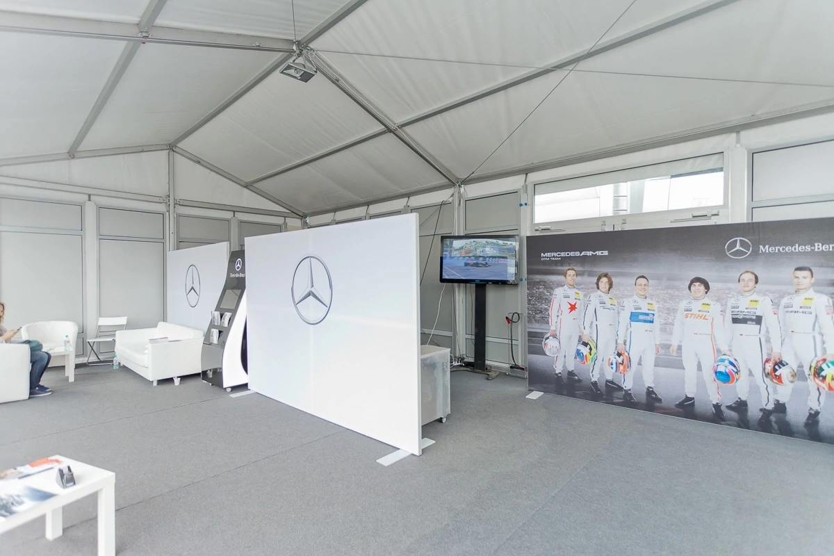 Классические конструкции PARTY TENT для Mercedes-Benz вид внутри